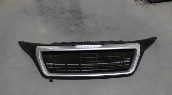 Peugeot Boxer Front grill 