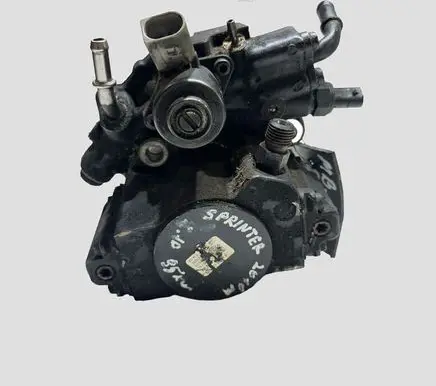 Mercedes-Benz Sprinter W906 Fuel injection high pressure pump