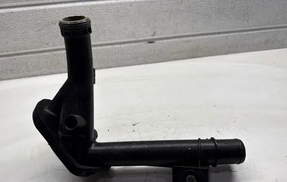 Renault Captur Engine coolant pipe/hose 044653