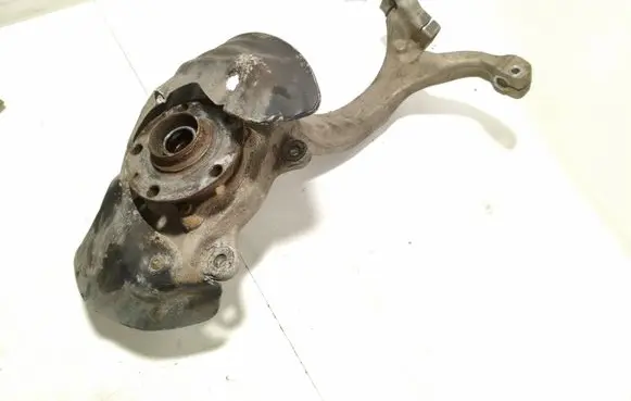 Audi A6 S6 C6 4F Front wheel hub spindle knuckle S01VC0030