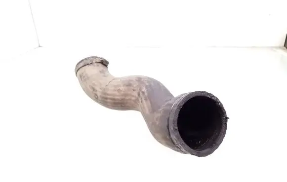 Volvo V70 Intercooler hose/pipe 30680218