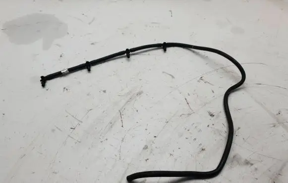 Mercedes-Benz C W204 Fuel return line/hose A6510700132 51070