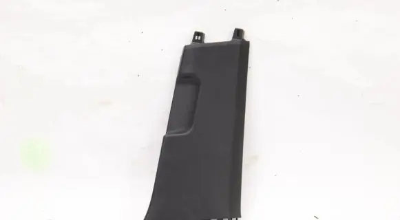 Volkswagen Golf VIII Other sill/pillar trim element 5H0867292