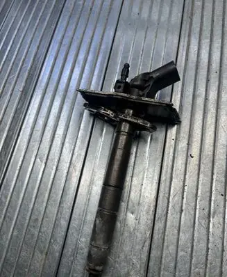 Audi A6 S6 C6 4F Fuel injector 059130277AJ