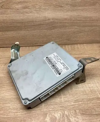 Toyota Corolla Verso AR10 Engine control unit/module ECU 896610F110 MB1758009261