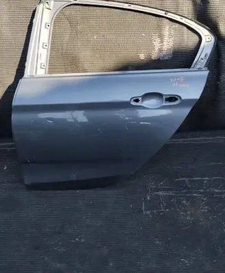 Fiat Tipo Rear door