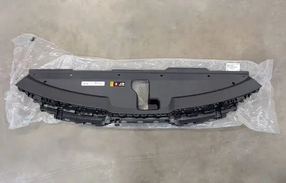 KIA Sportage Engine bonnet/hood lock trim molding 86390CJCA0