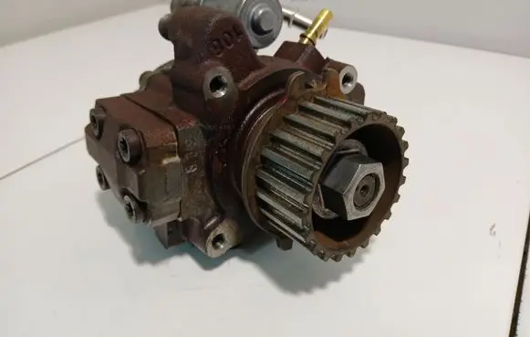 Ford Focus Fuel injection high pressure pump 9676289780