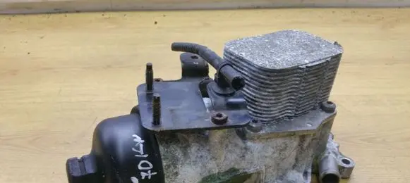 Ford Fiesta Oil filter mounting bracket