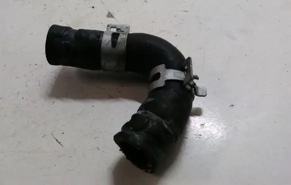 Toyota Land Cruiser (J150) Engine coolant pipe/hose