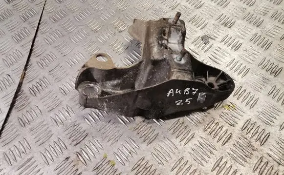 Audi A4 S4 B7 8E 8H Engine mounting bracket 8e0199351