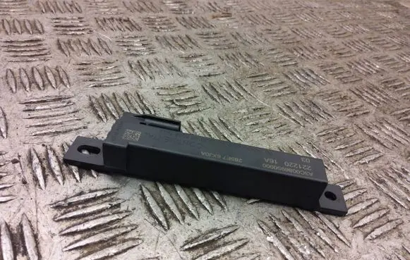 Nissan Juke II F16 Keyless system antenna 285e76xj0a