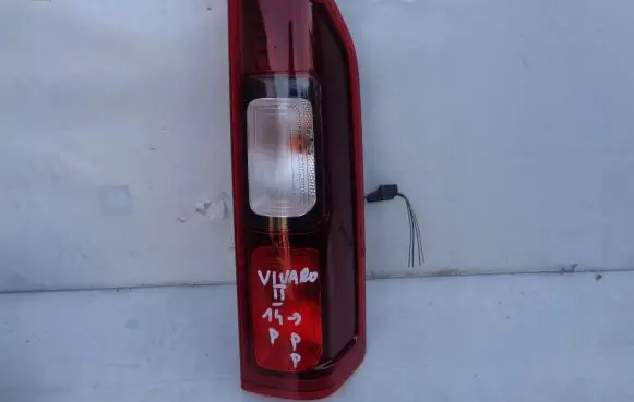 Opel Vivaro Rear/tail lights