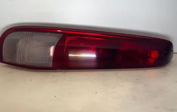 Nissan X-Trail T30 Rear/tail lights 4913 B46 B46L