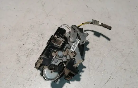 Mercedes-Benz Vito Viano W639 Sliding door lock A6397300735