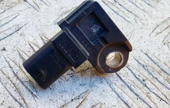 Mini One - Cooper F56 F55 Air pressure sensor 8637898