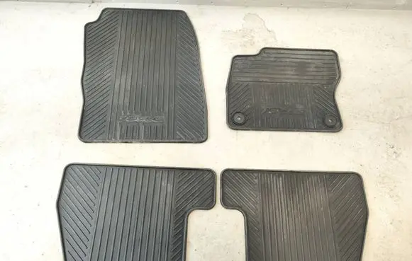 Ford Focus Car floor mat set BM5JX130C06CA ET8ZA BM5JX130C07CA