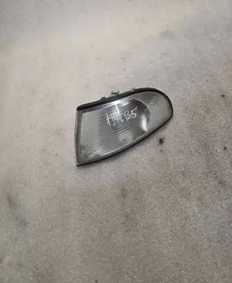 Audi A4 S4 B5 8D Front indicator light 