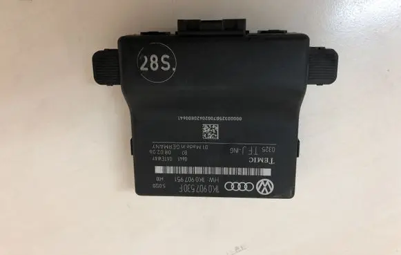 Volkswagen Touran I Gateway control module 1K0907530 1K0907530F