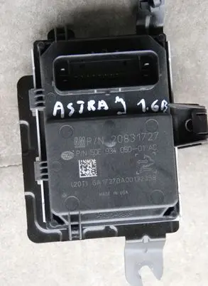 Opel Astra J Fuel injection pump control unit/module 20831727