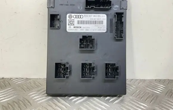 Audi A7 S7 4G Comfort/convenience module 4H0907063BN 4H0907063F