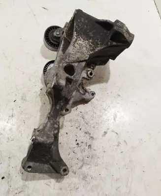 Audi A4 S4 B7 8E 8H Engine mounting bracket 03G903143