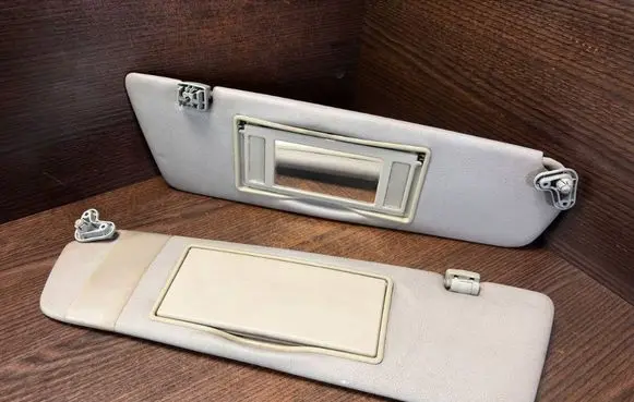 Mercedes-Benz Vito Viano W639 Sun visor A6398100110 A6398100010