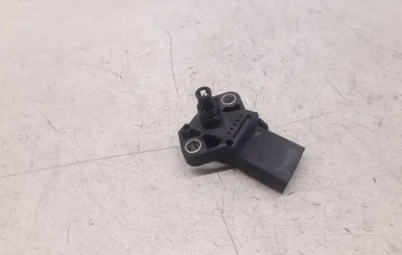 Audi A8 S8 D4 4H Air pressure sensor 038906051C 120106T1603C 0281002401