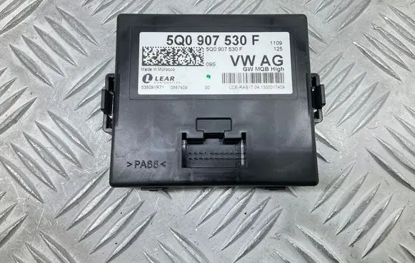 Volkswagen Golf VII Gateway control module 5Q0907530F