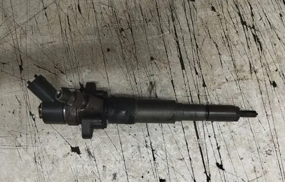 BMW X5 E53 Fuel injector 7785984