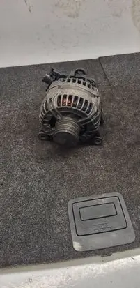 Citroen C4 I Generator/alternator 9646321880