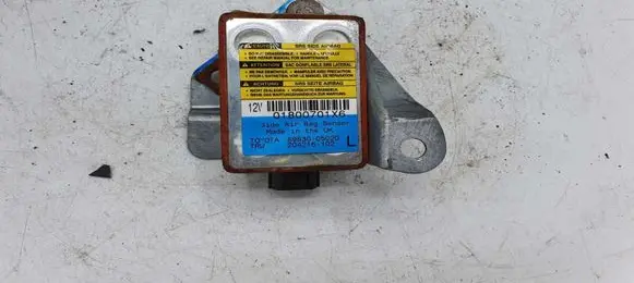 Toyota Avensis T220 Airbag deployment crash/impact sensor 8983005020