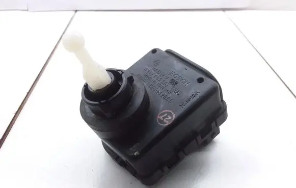 Volkswagen Golf III Headlight level adjustment motor 1H0941295B 0307852307