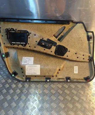 BMW 5 E60 E61 Front door card panel trim 70762569 7034288