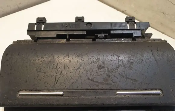 Ashtray (front)