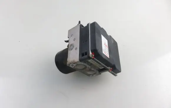 Skoda Fabia Mk2 (5J) ABS Pump 0265234575 6R0907379E 0265950689