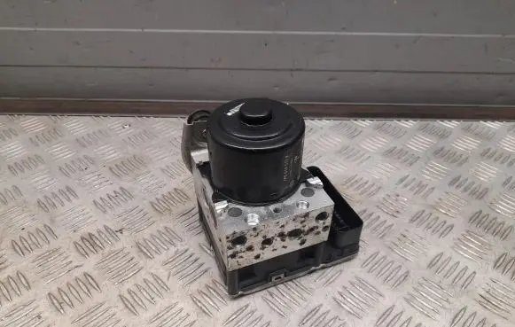 Porsche Cayenne (92A) ABS Pump 7P0614517K 7P0907379K
