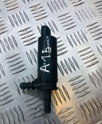 Mercedes-Benz E W212 Windscreen/windshield washer pump 2218690121
