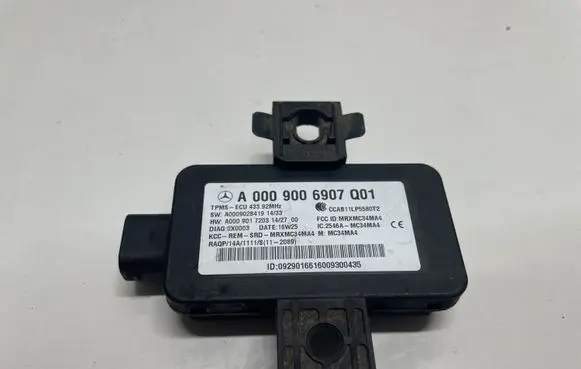 Mercedes-Benz C W205 Other control units/modules A0009006907