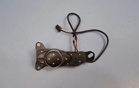 Mercedes-Benz E W211 Wing mirror switch A2118216079