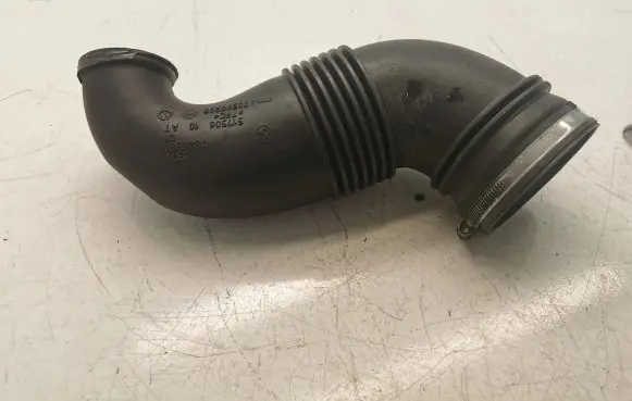 BMW X5M F85 Air intake duct part 7848381