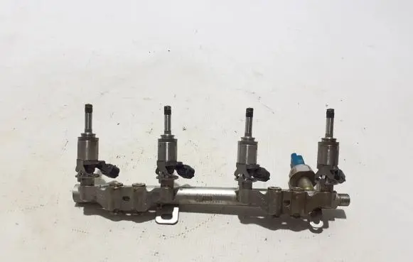 Renault Captur Fuel main line pipe 175226637R