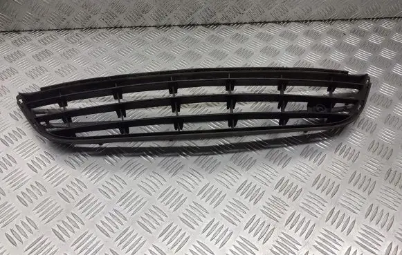 Opel Corsa D Front bumper lower grill 13179942