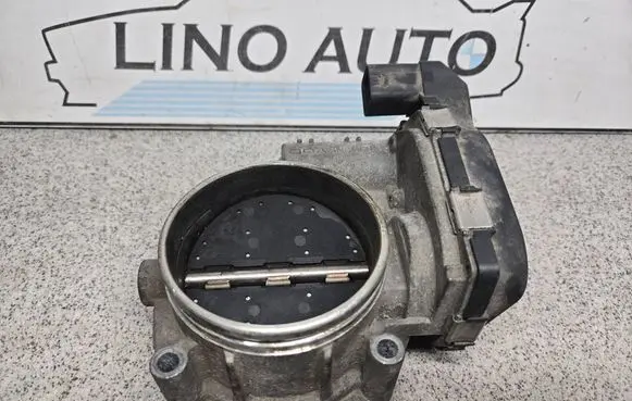 BMW 5 E60 E61 Throttle valve 7556118 2660600390 A2C53112155
