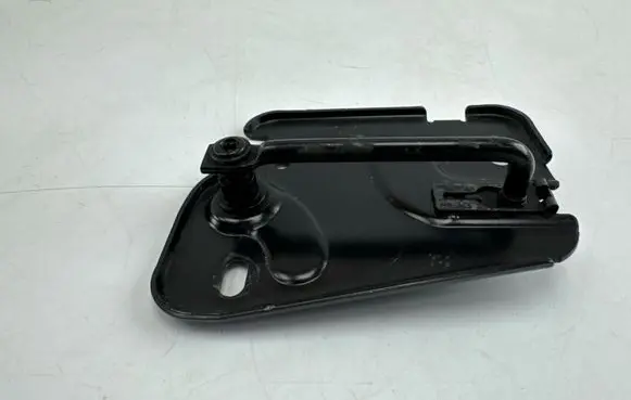 Audi A3 S3 8V Engine bonnet/hood lock/latch loop/hook 8V0823185C