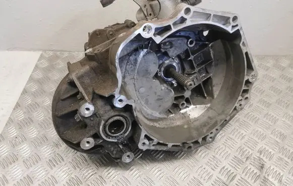 Opel Astra J Manual 6 speed gearbox 55194293