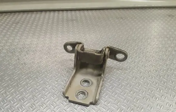 Chevrolet Spark Front door upper hinge