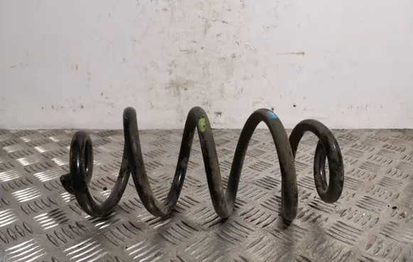 Nissan X-Trail T32 Rear coil spring