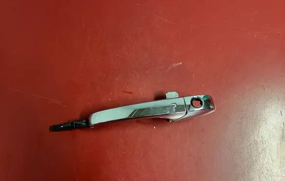 Chrysler Town & Country V Front door exterior handle 04589429AH