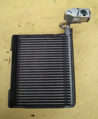 Nissan Qashqai Air conditioning (A/C) radiator (interior) 922001HP0C